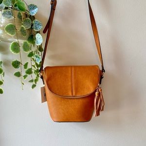 Camel satchel